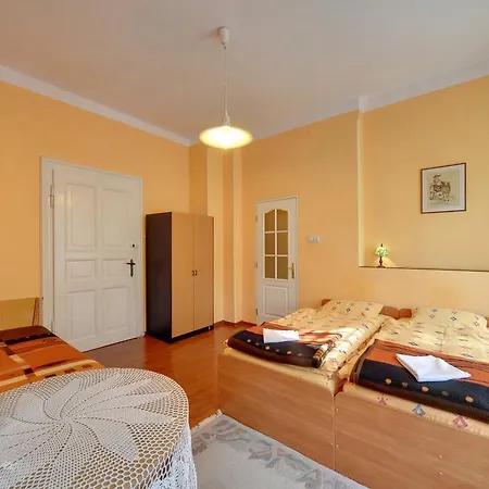 Privatunterkunft Rosa *